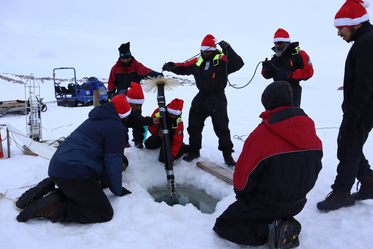 Seasons greeting!! #PRAISE team #NCPOR #ISEA42 busy sampling the frozen sea #Antarctica in the vicinity of Bharati station on Christmas eve.