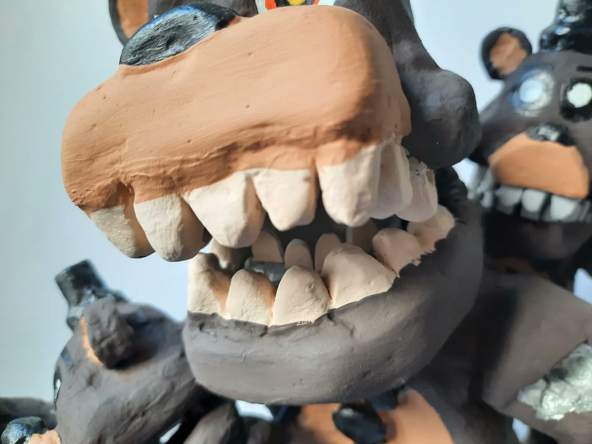 Fer_Writew's tweet photo. //Making Nightmare Freddy Adventure for my modeling class//

#fnaf #freddy #freddyfazbear #fnaf4 #fivenightsatfreddys #fivenightsatfreddy #igotnotime #thelivingtombstone #scottcawthon  #model #sculpture #paint #redimix #class #manualidades #homework #art #arte https://t.co/IayGgRhs9q