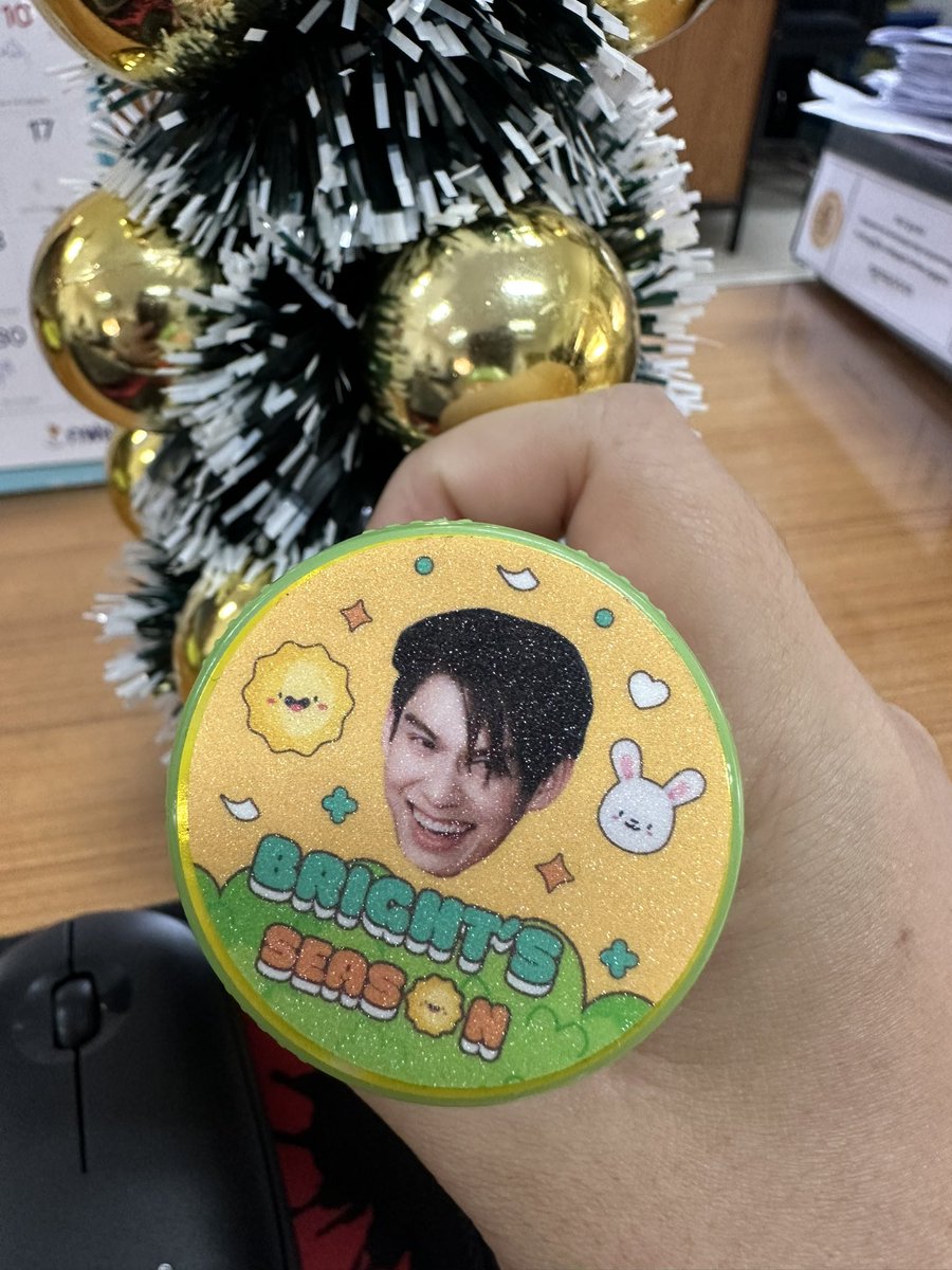 npcnli's tweet photo. ขอบคุณสำหรับยาดมหอมๆนะคะ อยากเม้าสด้วยนานๆ คิดถึงนะคะ @AudyBig #BrightWinConcer https://t.co/1Vvr3gfvby