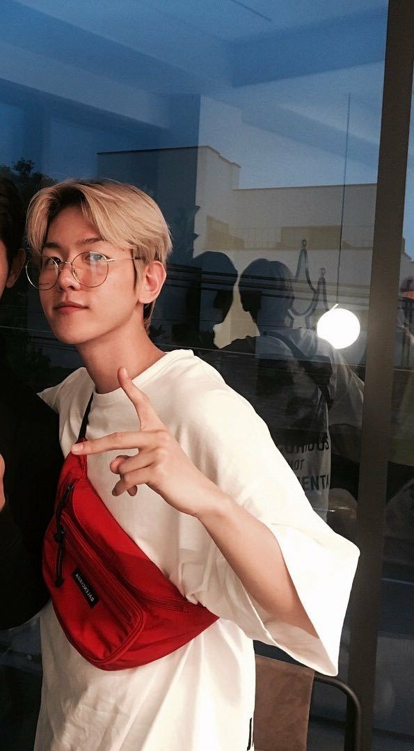 Baekhyun few tweets - dasha Taran
{EXO member}

Alternative universe(part 2)