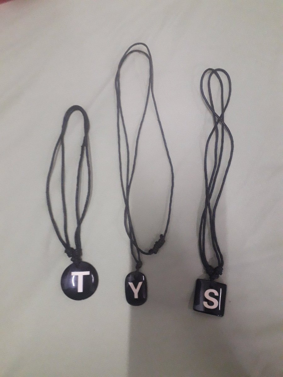jhope2kpanda's tweet photo. HELP RT
out of kpop content.. more items i want to clear.. plz help me clear them..
- #pasar2pm Must POB RM 20/set
- Shirt RM 6/ea, take all RM 15/set
- Necklace RM 3/ea
- 🆕️ Long purse RM 17

@pasar2ndgen @pasar2pm @urjoblessfan https://t.co/duZTMbsH8A