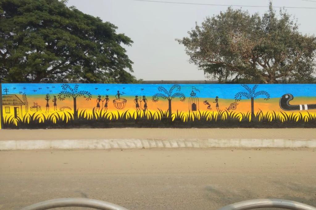 KMCKataka's tweet photo. In preparation for the FIH Men's Hockey World Cup Celebration at Barabati Stadium, CMC is geared up to beautify the city with colorful paintings to give it a new look and stunning visuals.
#BeautificationWork #CMC
@CMO_Odisha @MoSarkar5T @sports_odisha @CMCCuttack @cda_cuttack https://t.co/tOdfRS1Ykm