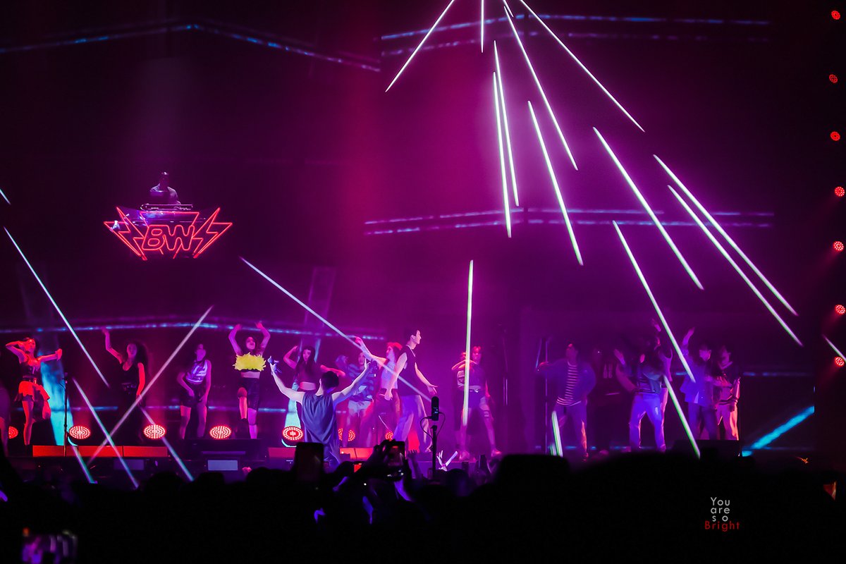 uAreSoBright's tweet photo. โดยรวมแล้ว เป็นคอนเสิร์ตที่ประทับใจมากค่ะ อยู่ให้เรารักไปอีกนานๆ นะคะ  #BrightWinConcert [8-จบ] #bbrightvc https://t.co/FUvtSXYvhR