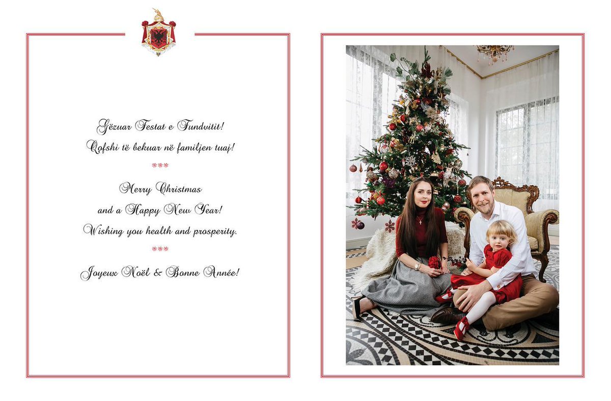 rwthofficial's tweet photo. 🇦🇱
#Christmas &amp; #NewYear2023 Card delivered by #Albania’s Prince Leka II and Princess Elia with a photo taken with their daughter

บัตรอำนวยพร #คริสต์มาส และ #ปีใหม่2023 จากเจ้าชายเลก้าที่ 2 แห่งอัลเบเนีย และเจ้าหญิงเอเลีย

📸 Princ Leka #PrincLeka #PrinceshëElia #Zogu #Shqipëria https://t.co/Gp0c8li2eH