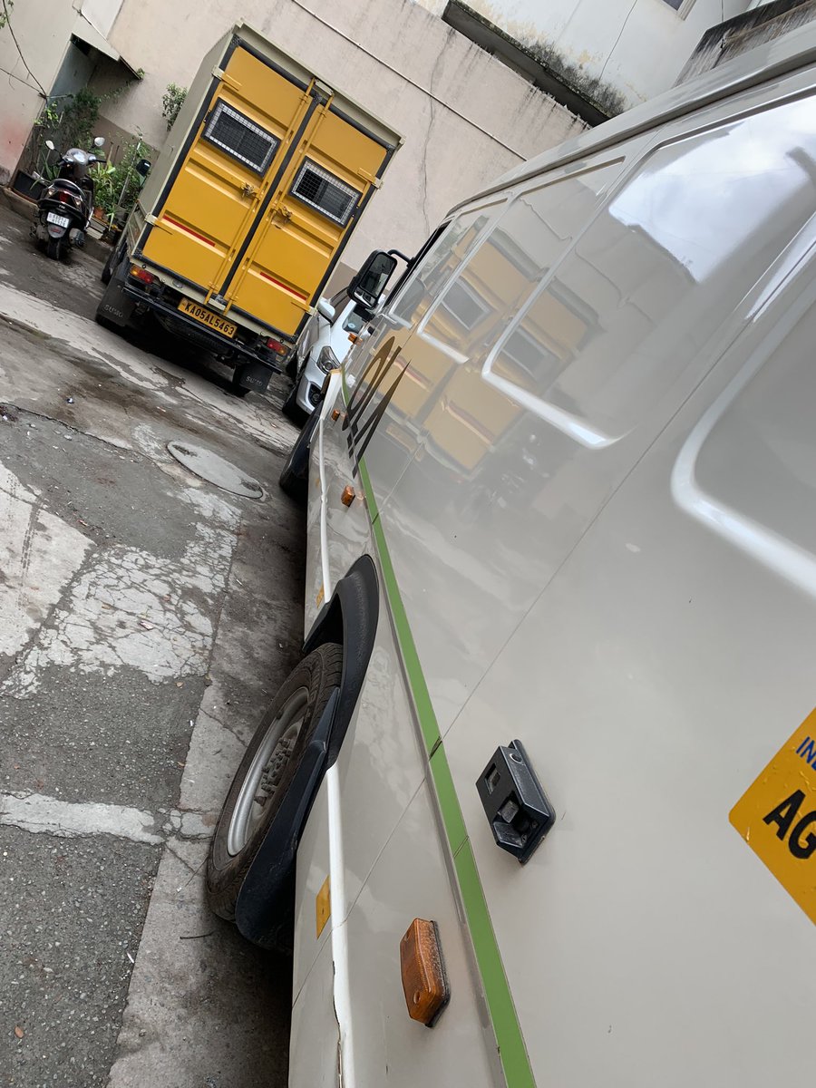 arvindjain2014's tweet photo. @OlaElectric @bhash advanced service technology 👍 https://t.co/C2BQpumueh