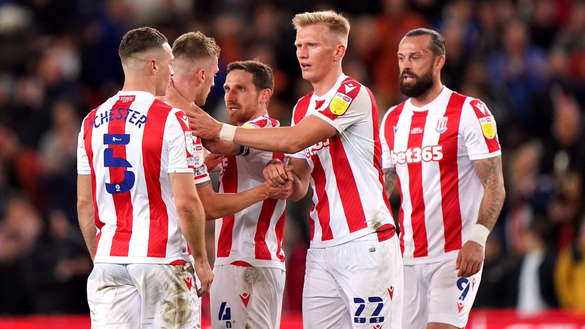 StokeCityARG's tweet photo. HOY JUEGA EL STOKE CITY ❤️🤍

🏆 EFL Championship | Fecha 24
🆚 Rotherham 
🕙 12pm 🇦🇷 3pm 🇬🇧

#ThePotters #SCFC https://t.co/7dlKa2xP3Y