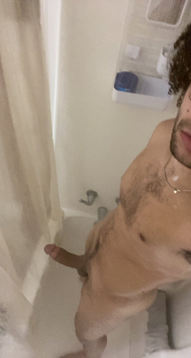 YoungandHung tweet media