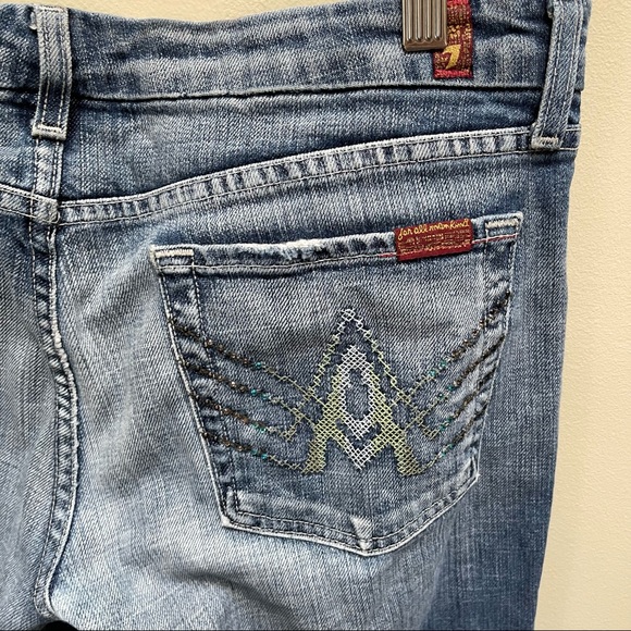 poshfever's tweet photo. So good I had to share! Check out all the items I'm loving on @Poshmarkapp #poshmark #fashion #style #shopmycloset #dooneybourke #halebob #7forallmankind: https://t.co/HqteTpLk6i https://t.co/ALLoIsICc4