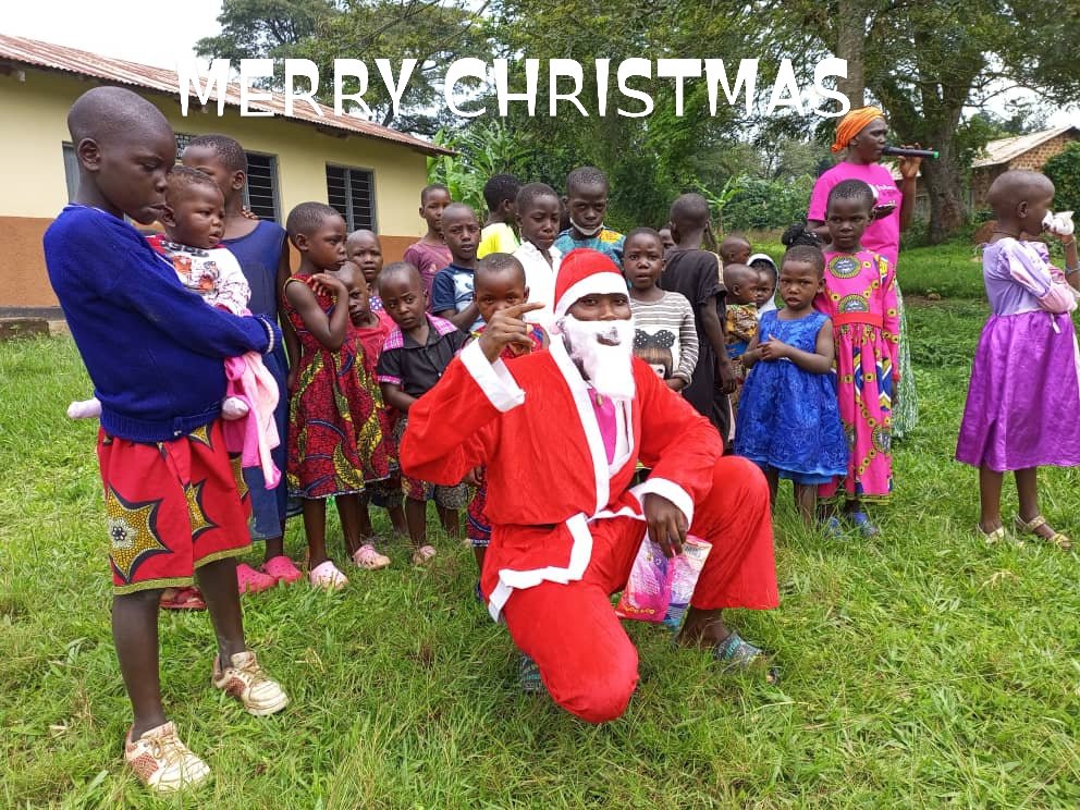 FutureaGirl1's tweet photo. #Love is a greatest feel, #Hope makes life worth living.
Future opportunities for a girl child loves and wishes a #merrychristmas 
"father Christmas making it more fun for the children of the teen mothers" https://t.co/1mhL6i4QqU