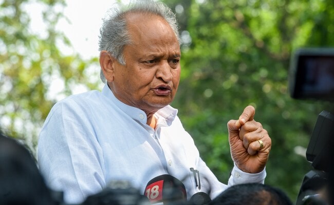 nagarmanish12's tweet photo. अभी चिकित्सा अधिकारी नही भरोगे??
कोरोना आएगा तो क्या करोगे??
#increase_MOseat_4500 https://t.co/l53ZZdjyta