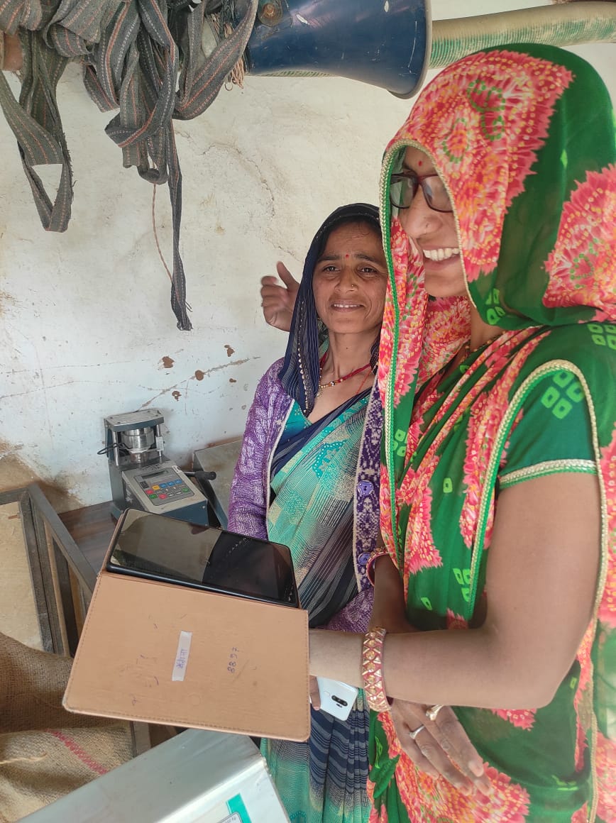 FDRVC1's tweet photo. In the ongoing Kharif procurement season, Sunita Kumari Meena has bought 30,246 kgs of #Soybean &amp; #Mustard at her D3C and earned Rs. 17,082 as commission from the #FPO. 
#valueforindia https://t.co/L1jnVrQM4O