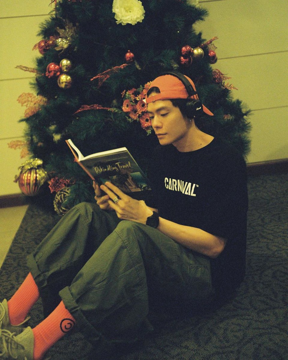 Anxkkin's tweet photo. ㅤ┅━ ANAKIN 〯 ﹫𝐀𝐧𝐱𝐤𝐤𝐢𝐧⸼  ⤸
ㅤㅤ            ⸝⸝ ⋆ instagram ｡◞ˎ˗
ㅤㅤㅤㅤㅤ   #Rolband

 🎄 https://t.co/sI26XKwwC5