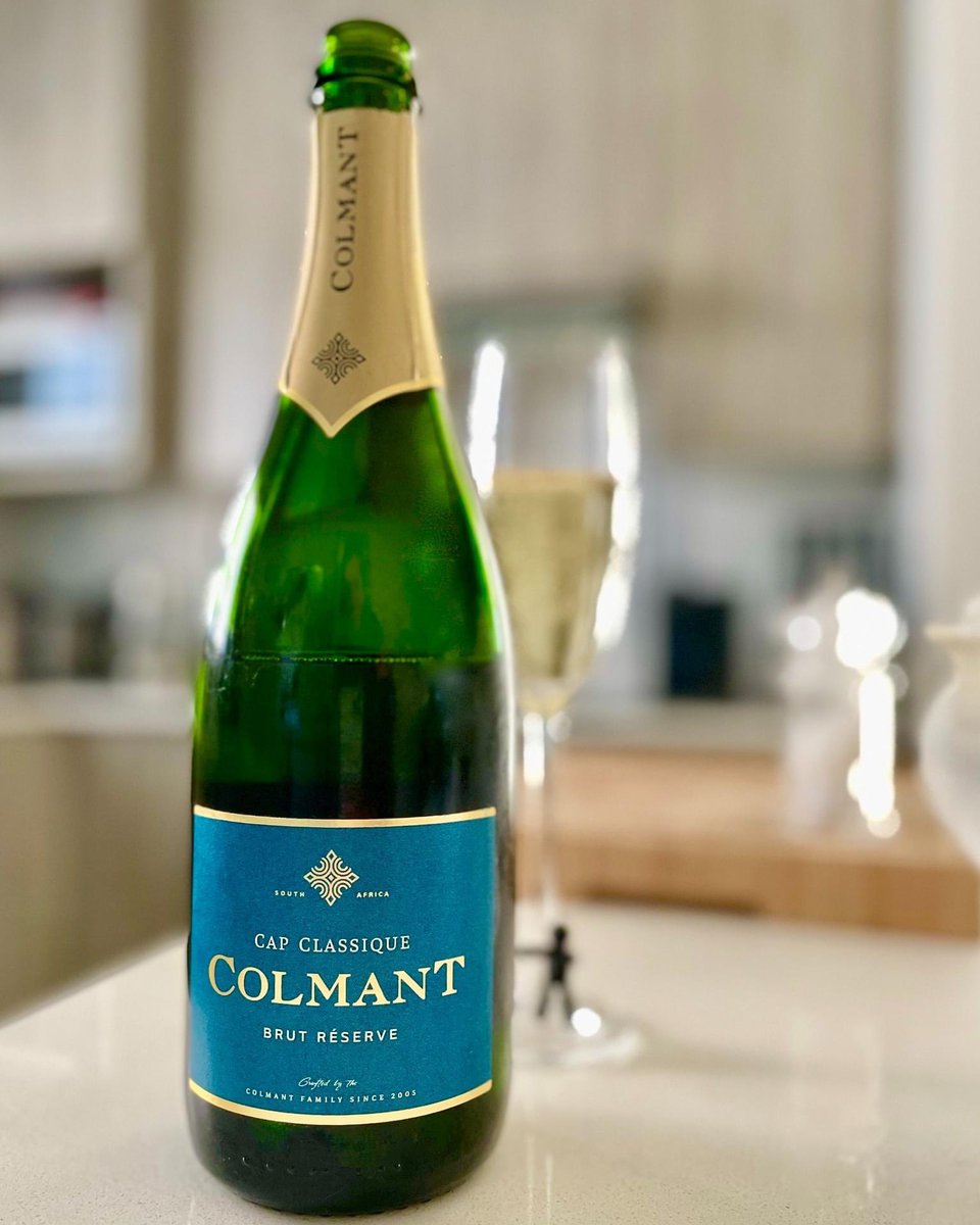 LaurasWorldza's tweet photo. Colmant Brut Reserve, kicking off our countdown to the New Year's Eve countdown this year! 😉 🥂
What you can expect?
https://t.co/SbvK9QqP9S
What bubbles will you be celebrating with this year?
🥂🥂🥂
#LaurasWorld
#colmant
#colmantcapclassique
#creatingtraditionstogether https://t.co/vPLBAPWHXy