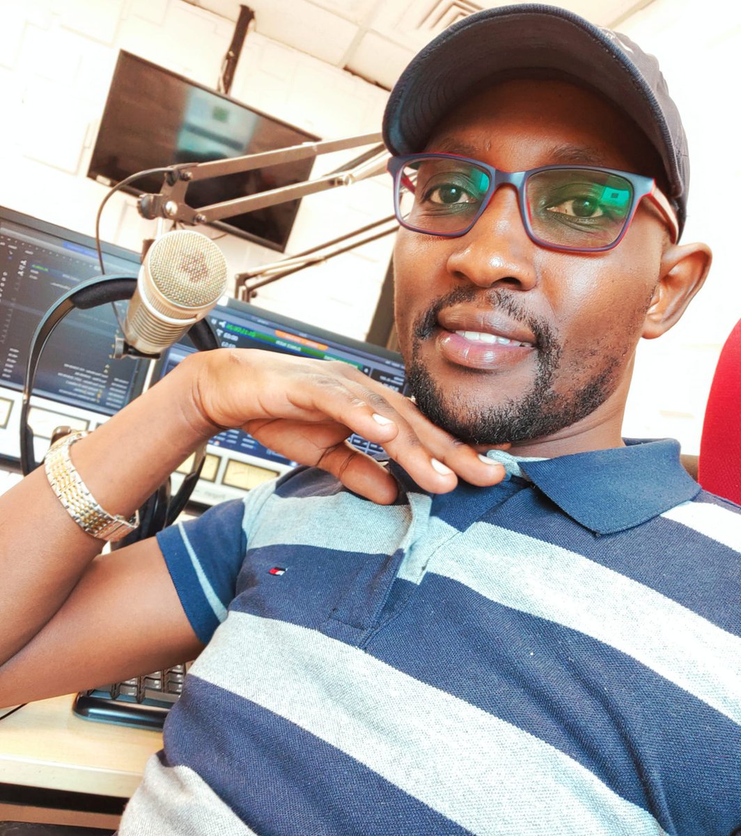 #KuhustleBoxingDay
#happyholidays2022 
Njira wi tuned ngigue msuri
<a href="/nguyo_simon/">Gitahi wa Nguyo-Tash</a>