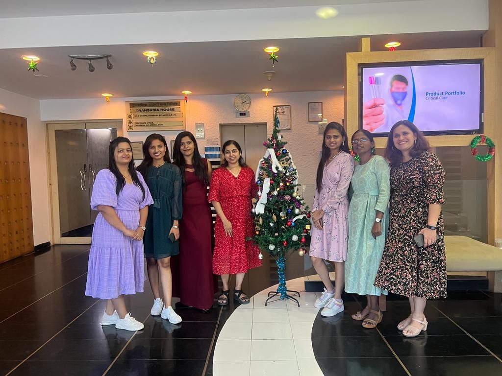 Warmest thoughts and best wishes for a wonderful Christmas and Happy New Year 2023 from our team from Transasia Bio-Medicals Ltd., Mumbai.  

#MerryVibes #WeAreErba #colleagues #mumbai #team #transasia #2023