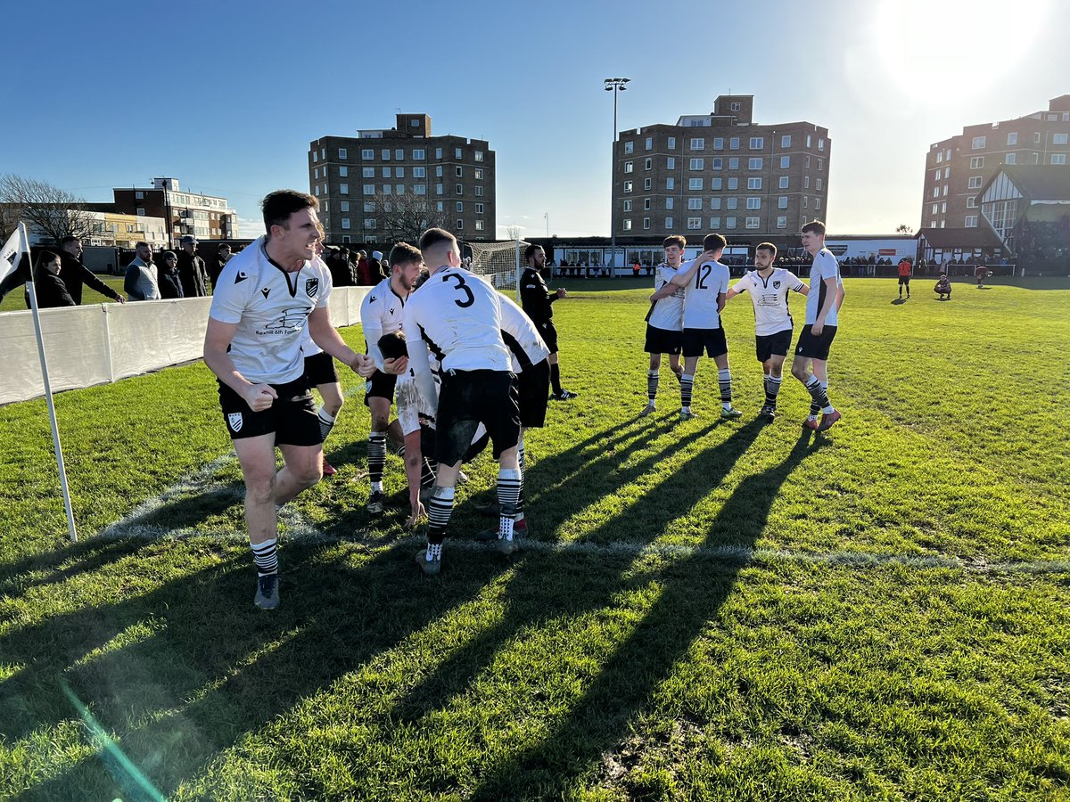 Bexhill United Football Club tweet media
