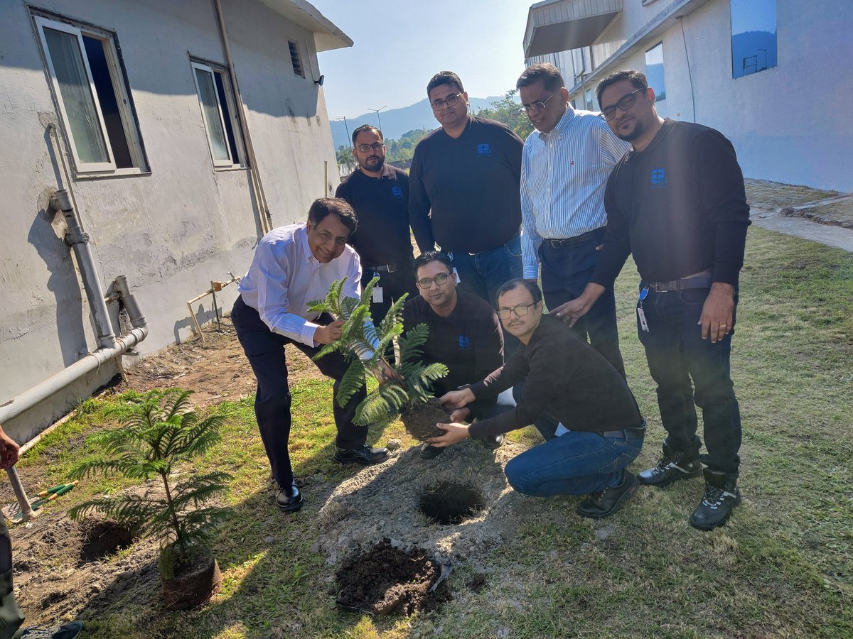 EPL_Limited's tweet photo. In order to demonstrate our dedication to a greener planet, the team sowed saplings as a way to cap off the day. 🌱

#EPL #LeadingThePackSustainabaly #OneEPL #SaplingPlantation https://t.co/YVL5m3echl