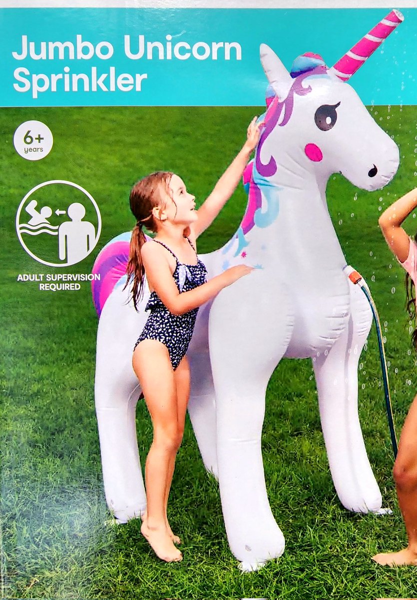 Margo_Lovers's tweet photo. At family Christmas, someone got a unicorn.

Margo: It needs inflating. 

Alex: Indeed it does.

M (whispering): Go ahead, you love pumping unicorns 😏

A: 🤣🤣🤣🤣😍 https://t.co/fNudzGyHtk