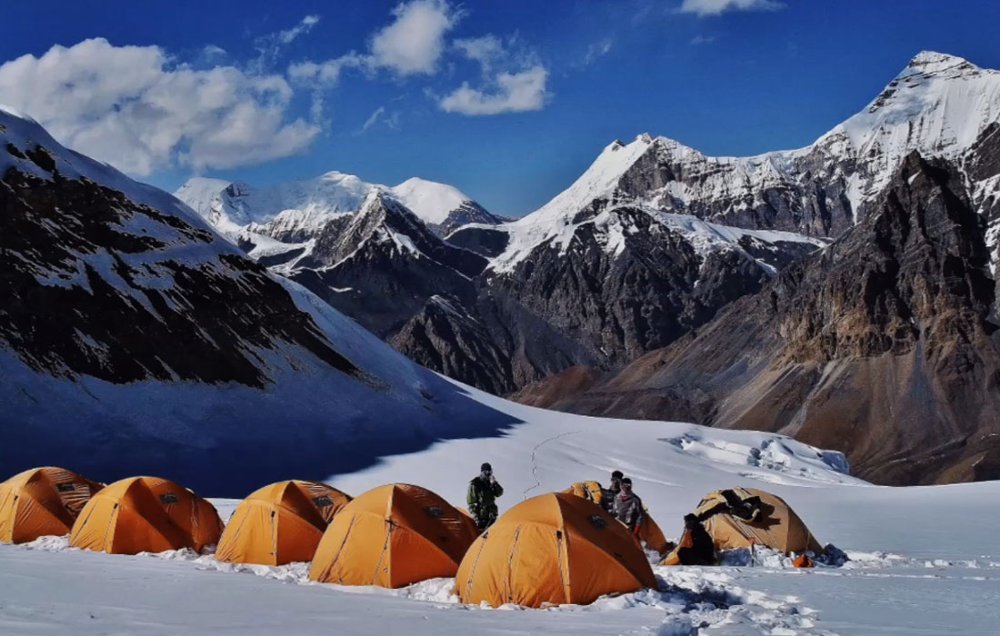 peaksclimbing's tweet photo. Pisang Peak Climbing
Altitude -6091 m
Days - 19 Days
https://t.co/ycBAL7CzWc
#adventure #peakclimbing #PeakClimbingNepal #Nepal  #naturalbeauty #nature #trekking #mountains #mountainview #climbing #pisangpeak #pisangpeakclimbing https://t.co/IgMOrNOj4B