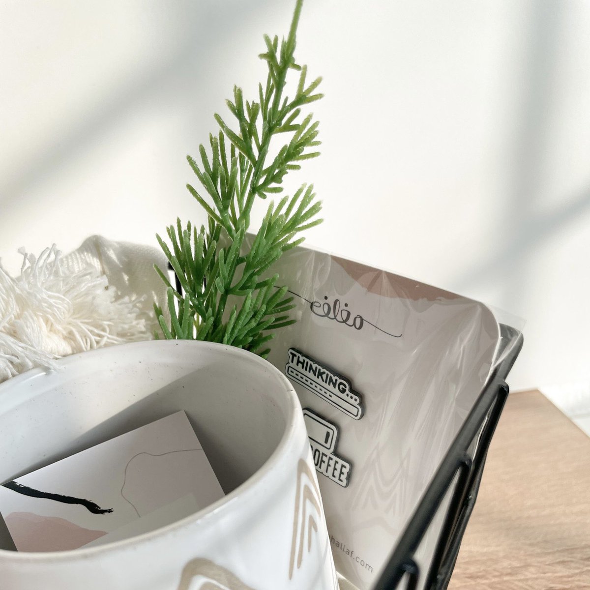 مجموعة هدايا دفء توفرت في موقعنا الإلكتروني 🫰🏻🤍

دفء القهوة ☕️🤍
هدية شتوية رقيقة تجمع كل تفاصيل الحب الدافئة لجعل شتاء محبين القهوة أكثر دفئًا.