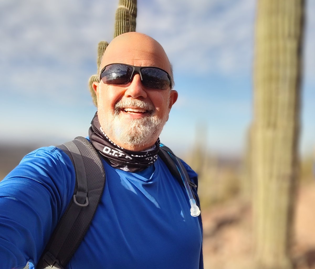 Excellent holiday hiking in the Sonoran Desert of Arizona USA.
#armaskin #flipsockz #grtfulivingllc