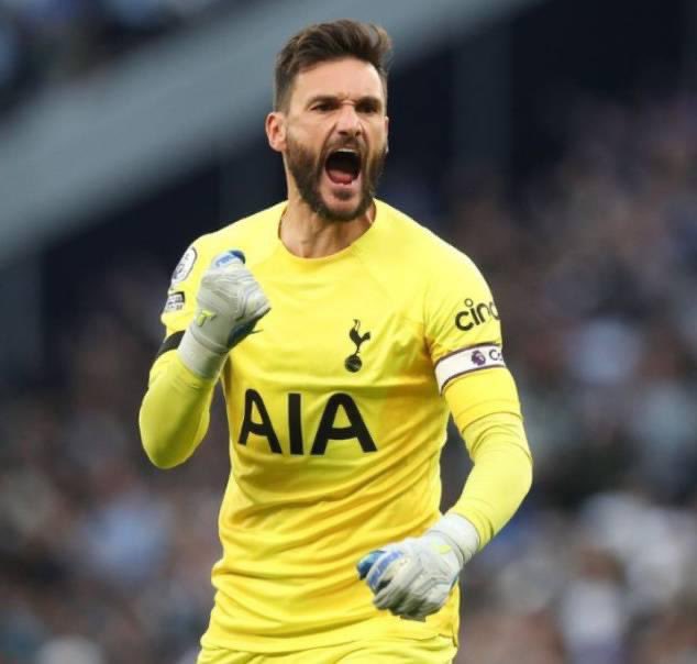  Our Captain and Blue Plaque supporter Hugo Lloris is 36 today. Happy Birthday Hugooooo    