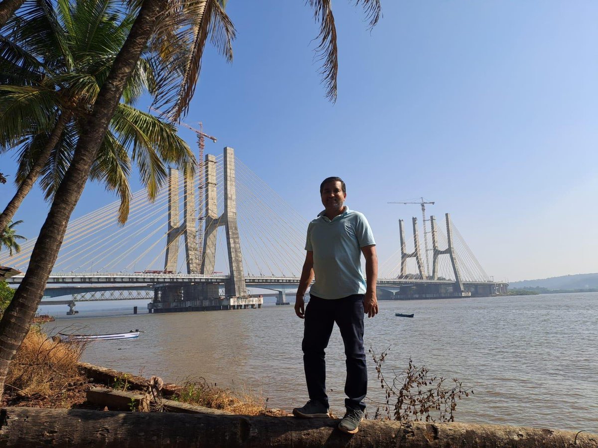 sidkuks's tweet photo. #zuaribridge as seen from residence of my friend from Dando!!

#ConnectingGoa @TransformingGoa @BJP4Goa @DrPramodPSawant @ShetSadanand @DamuNaik @NSawaikar @nitin_gadkari @RKamatOfficial @vaibhav_74 https://t.co/49220Nqij5