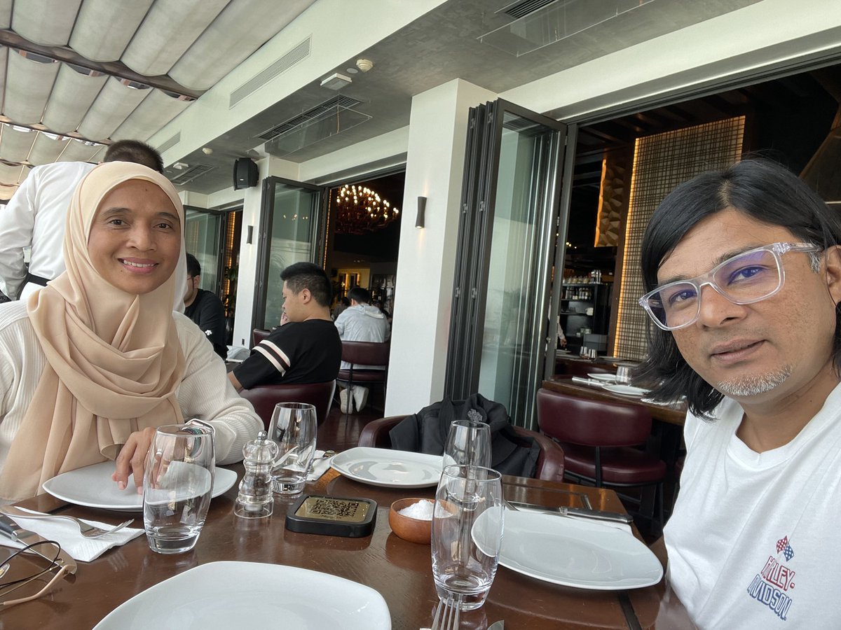 murnimya's tweet photo. We had lunch at #saltbae #qatar #doha #worldcupqatar2022 🤩 https://t.co/SRR3DBjrJW