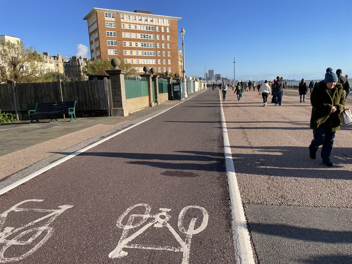 brucewilson283's tweet photo. Beautiful Boxing Day. Sadly no biking today but know this cycle way well! Happy memories of @unitedlearning @UnitedSport1 #RideABC with @ShaunD10 https://t.co/WmauWC9Mz7