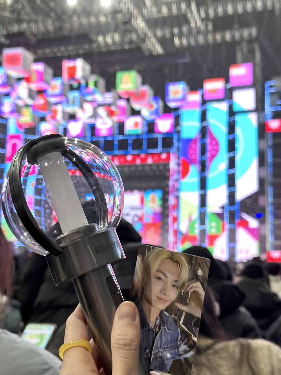 insistonjay tweet media