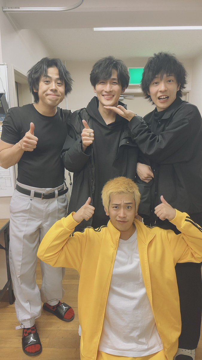 boxingk5's tweet photo. #嘘神　観劇してきました！！！
懐かしのみんなの姿を一年前に一緒に立っていた舞台上を観てなんだか感慨深い気持ちになりました。笑
千秋楽お疲れ様でした〜

#盆栽サイダー https://t.co/RIMp6MaL4V