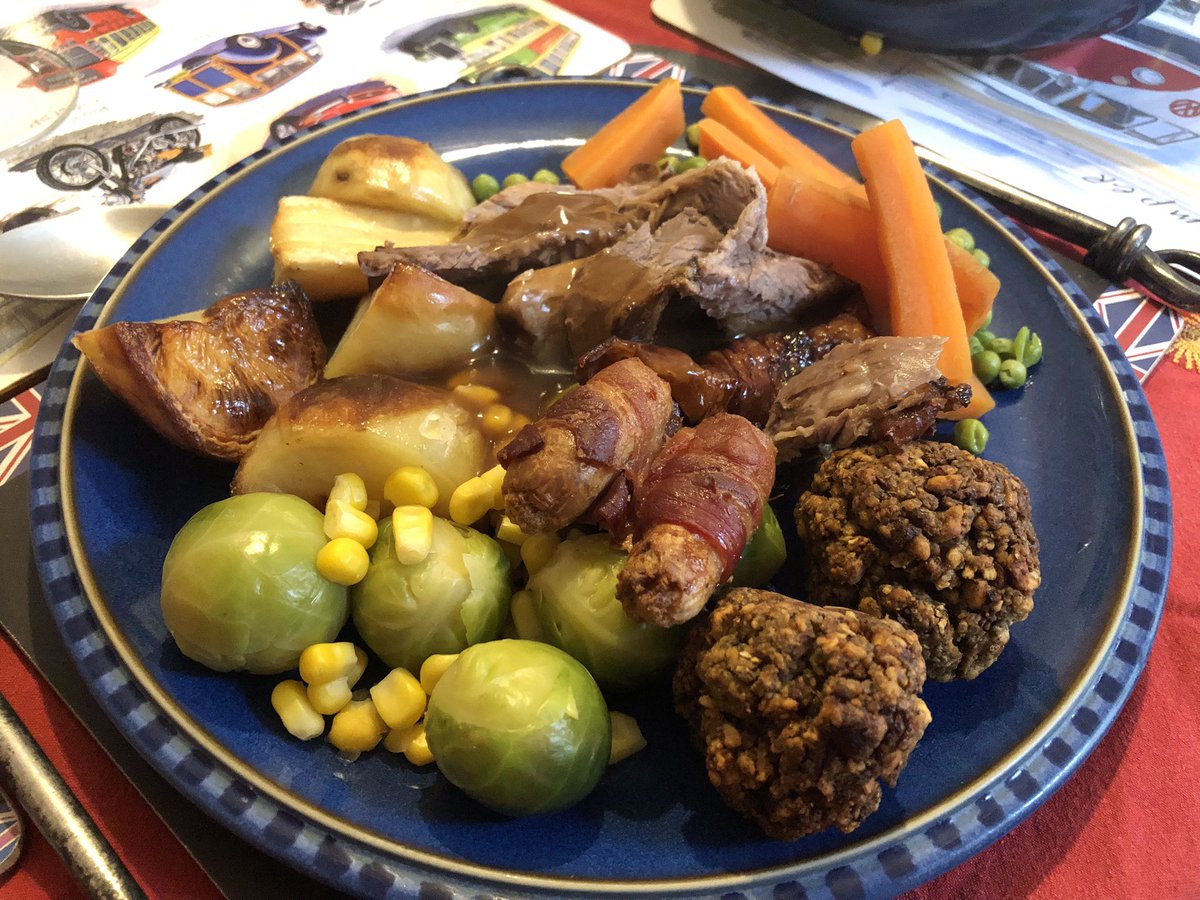 miniphernalia's tweet photo. This in a blender then several minutes in the meecrowarvey = #BubbleAndSqueek #BoxingDay #BoxingDayGrub #Nigella eat ur heart out https://t.co/bUFbYOSLXe