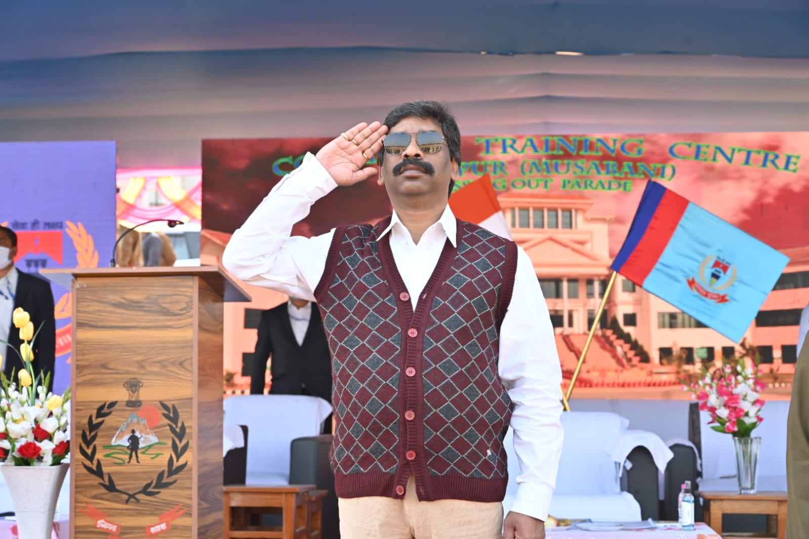 हेमंत सोरेन CTC मुसाबनी में IRB 1-5 के पासिंग आउट परेड में हुए शामिल, कहा- प्रशिक्षण हर चुनौतियों से निपटने में करेगा मदद - Hemant Soren participated in the passing out parade of IRB 1-5 at CTC Musabani, said- training will help in handling every challenges