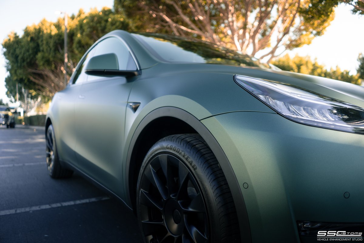 sscamerica's tweet photo. #MatteMonday starting off the week rightπ
Specs: Tesla Model Y vinyl wrapped in #3M Matte Pine Green Metallic
#sscustoms #3m #vinylwrap #vehiclewrap #mattepinegreenmetallic #tesla #modely $tsla #aftermarketautomotive #siliconvalley #bayarea #redwoodcity #sanfrancisco #sanjose https://t.co/4eRkAB0Xbt