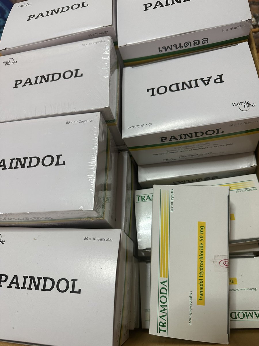 PAINDOL432's tweet photo. @Line ~ 💊💊👇🏻 #เขียวเหลือง #paindol #ส่งทั่วประเทศ #เชียงรายนัดชน #แยกยกกล่องสั่งเยอะลดแยะ #แคปเขียวเหลือง  #อยู่ที้ความไว้ใจคนเคยสั่งให้เครดิตได้คับ #อันเดียวกันGeenyellor https://t.co/pL8IxaLEyp