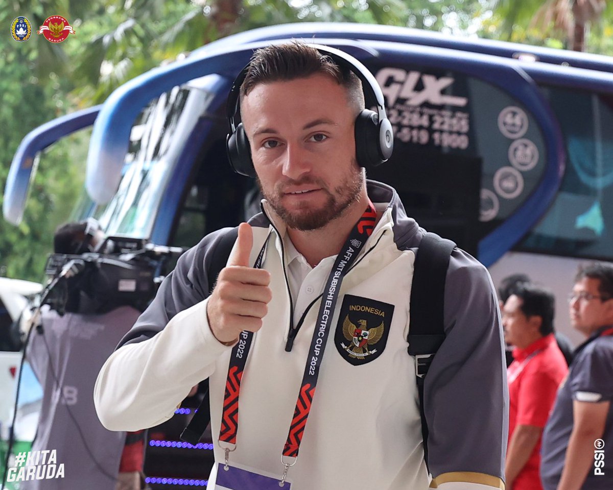 PSSI's tweet image. Timnas Indonesia telah tiba di KLFA Stadium, Malaysia dan siap melakoni laga kontra Brunei Darussalam sore ini.

Semangat berjuang, Garuda! ✊🇮🇩

#KitaGaruda #MeraihImpian #TimnasDay