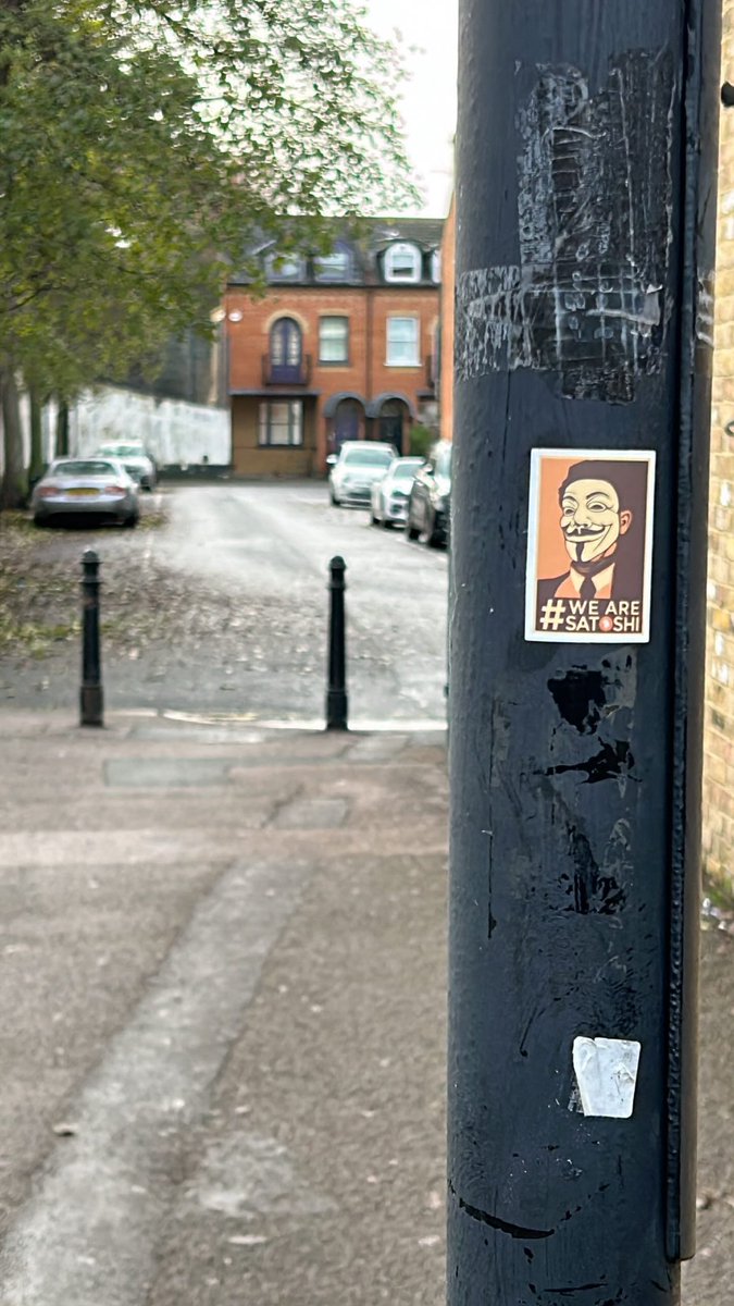 BitcoinBrus's tweet image. Planted, outside Parsons Green station, London #Bitcoin