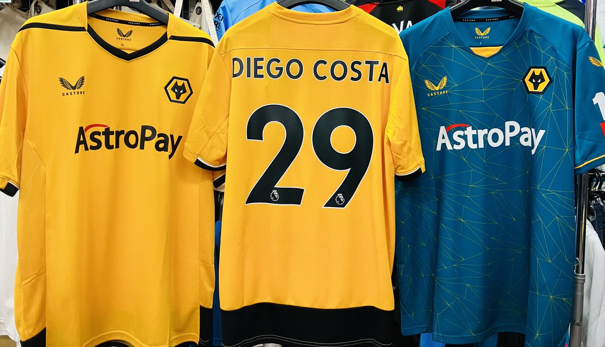 fcFA_JAPAN's tweet image. 🐺#ウルブス ユニフォーム
 22-23 HOME、AWAY、3rd、GK 📢
7⃣ #ネト
8⃣ #ネヴェス
9⃣ #ヒメネス
1⃣1⃣ #ファン・ヒチャン
1⃣2⃣ #クーニャ
等、 ほぼ全選手 #プレミアリーグ ネーム、パッチ➕ #NoRoomforRacism 入れ🆗
#Castore のアパレルも👍
年末年始は実店舗まで🙏
#wolves #ウォルバーハンプトン