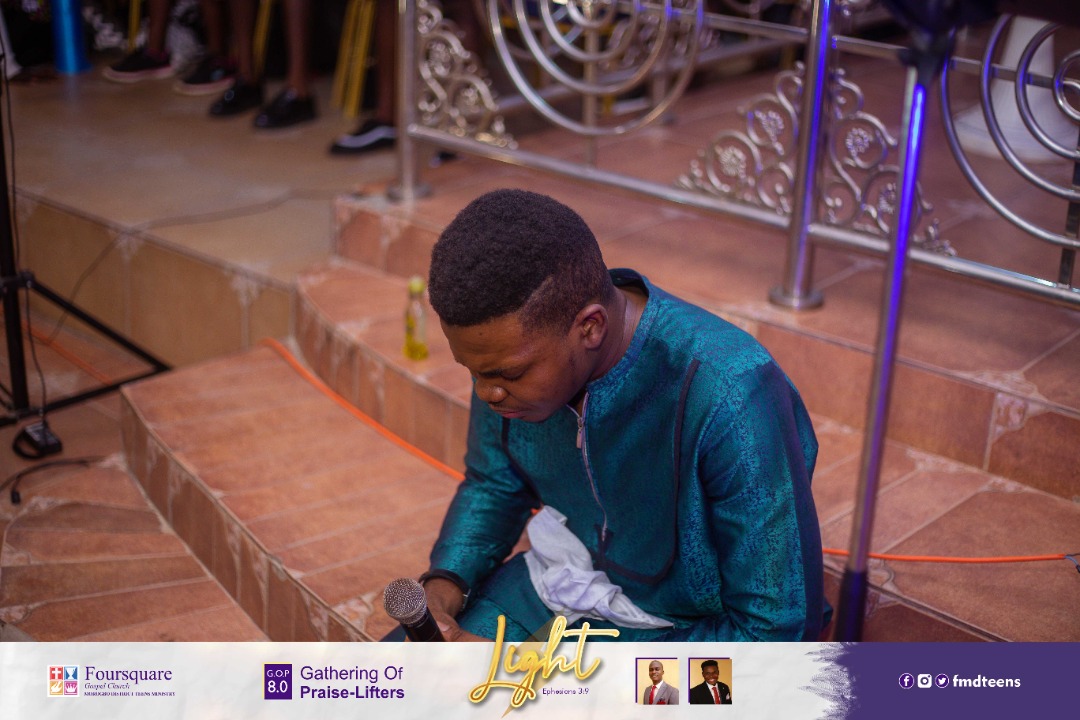 FMDteens's tweet photo. Pastor Joshua Banjo🔥

#GOP8.0 #FMDTeens #light #December25th #Christmas #LoudinMorogbo #Braceup #Anticipate #countdown #Redcarpet https://t.co/gpsdr3vFpZ