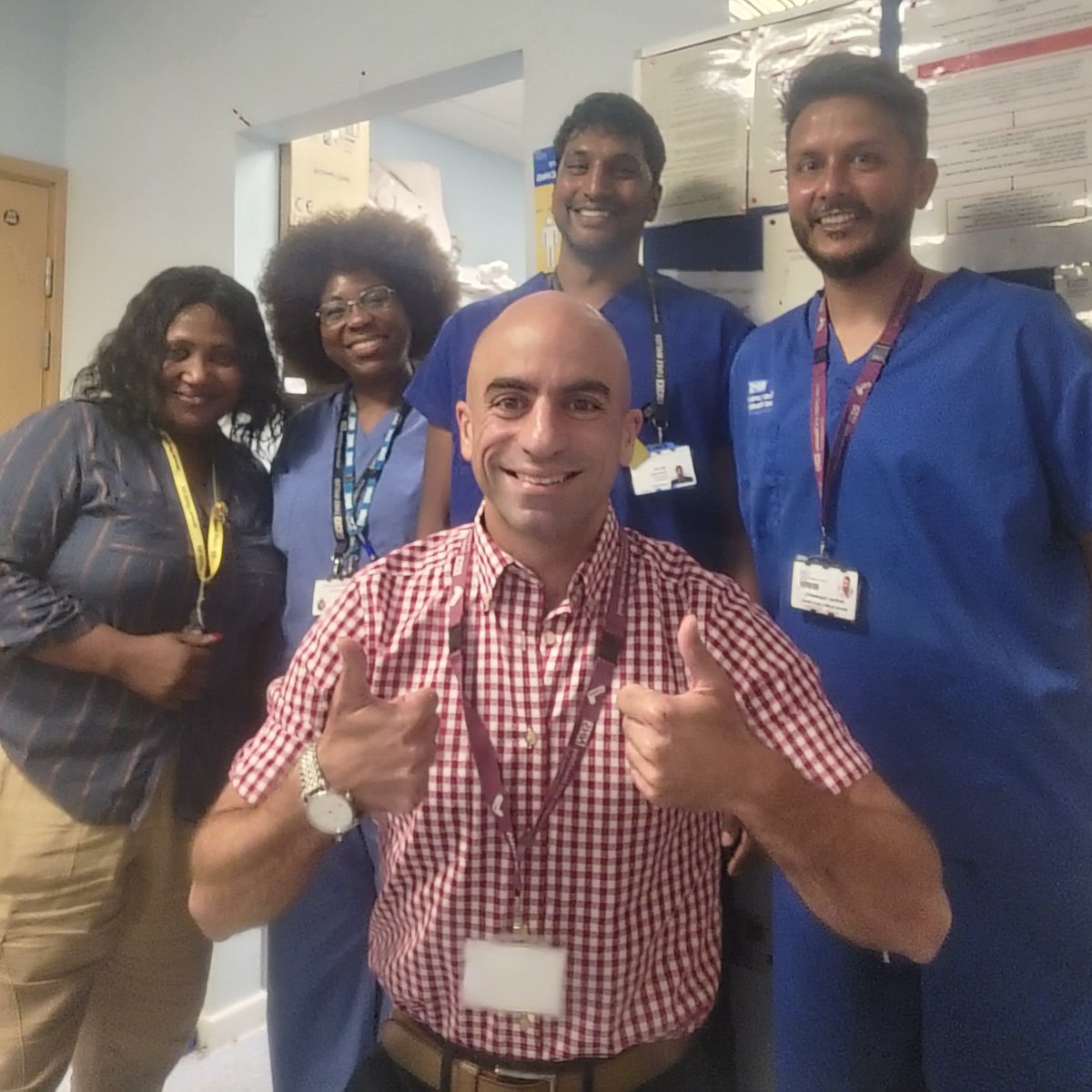 Hi 👋 I'm Dr Ahmed Hankir, I'm an NHS mental health doctor. I've been working in Emergency Psychiatry during the Christmas period. It hasn't been easy but we rose to the challenge. Make no mistake, the mental health nurses are the unsung heroes. They deserve a hefty pay rise.