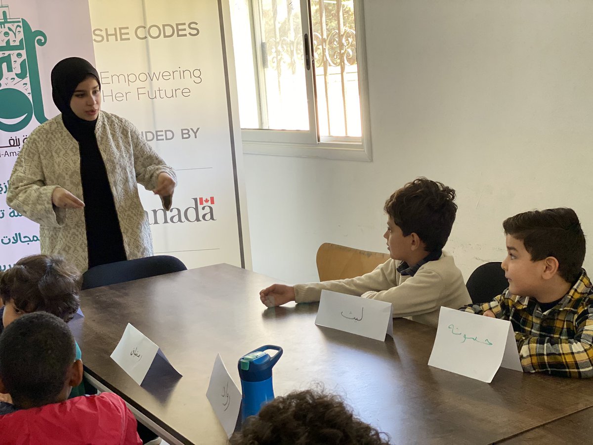 Najla_Missalati's tweet image. Teaching kids (6-9 years) #Algorithms can be a challenge and it’s completely different than teaching older kids. We are proud of @donygatech her TP went smoothly #OperationCode @Shecodes2018 @CanEmbLibya