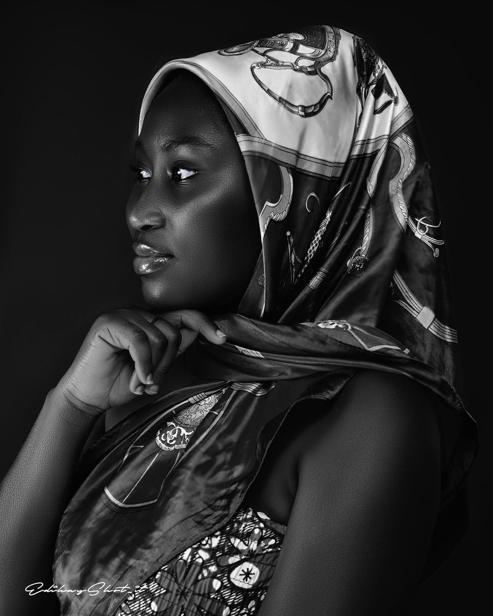 EdikayG's tweet photo. What I see with My Camera.
Shot by @EdikayG
#Anita #dettyrave #kafui #giftofgod #rapperholic #FreedomWaveConcert22 #photography #photooftheday #photo #MerryChristmas #Christmas #Xmas #Pele #Messi𓃵day #BoxingDay #Creative #WizKid𓃵 #moesha https://t.co/qrgnOsk2rO