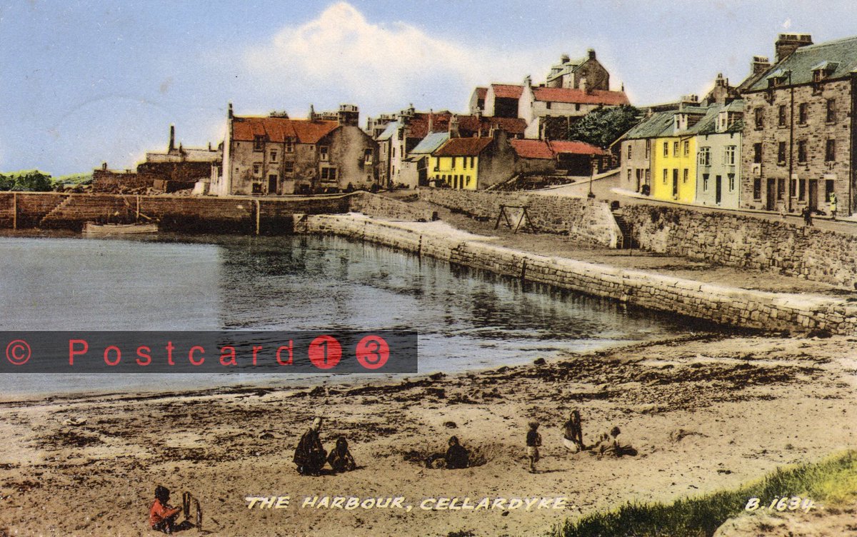 Cellardyke 
The harbour Cellardyke 1950’s #oldPostcard

#Fife

#EastNeuk

#Cellardyke

#Anstruther