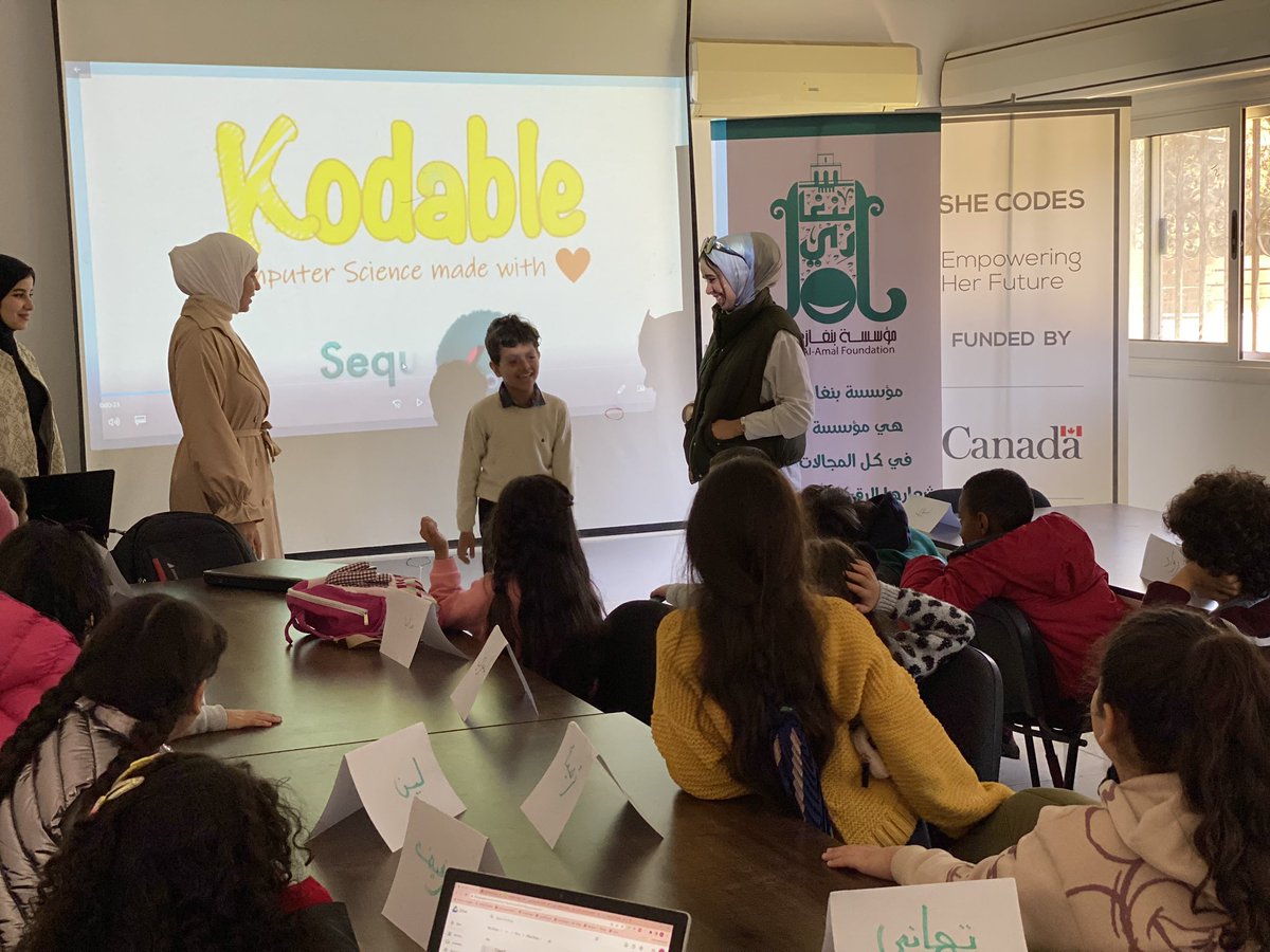 Najla_Missalati's tweet image. Kids loved playing robots, learning #Sequence from @NosaNaser9 💕 @Shecodes2018 @CanEmbLibya #OperationCode