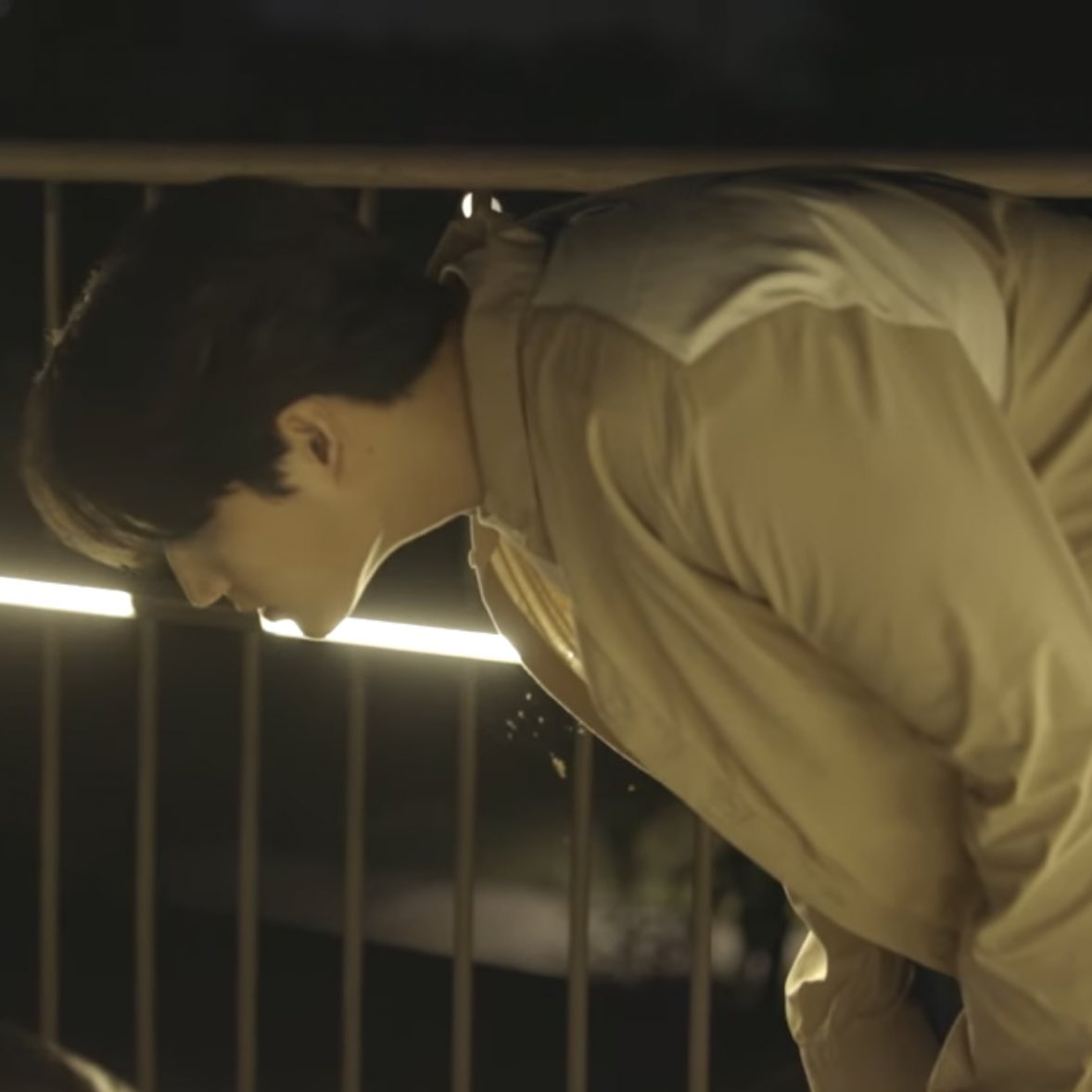 오빠 너무 거대해요