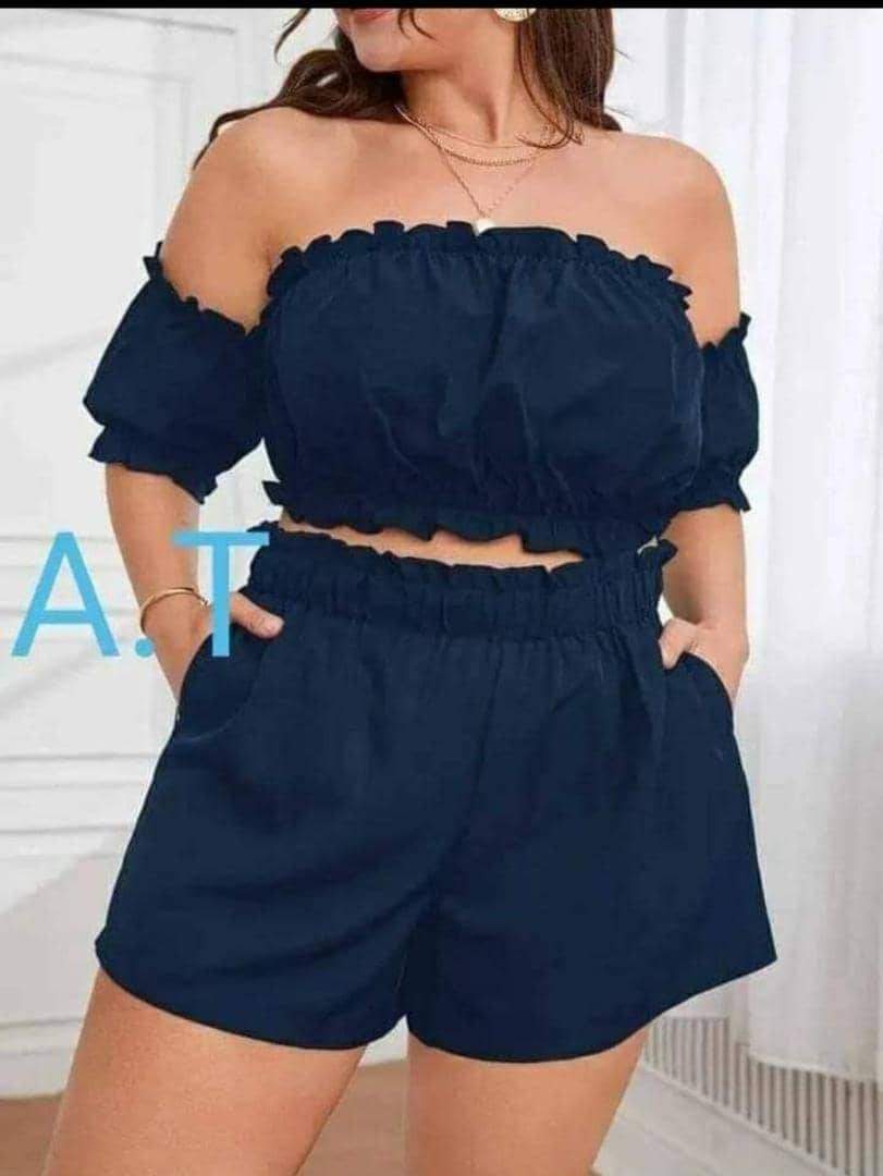 TariroMk's tweet photo. 2 piece available ❤️🙏
$12
Contact : +263775492532 or +263714043350
#queenspeicosmetics
#slayqueens
#hararezimbabwe
#shorts https://t.co/pBPsbNJf4c