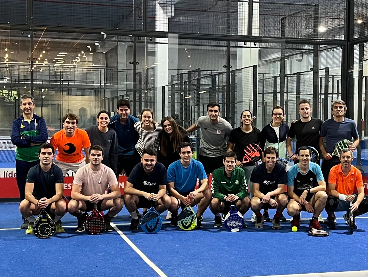 El pasado 22 de diciembre, con motivo de las celebraciones de navidad, tuvo lugar a lo largo de la mañana un pequeño torneo de pádel entre profesionales de PKF ASE de Bilbao🎾

¡Gracias a quienes participaron y enhorabuena a los ganadores!👏🏻
#SerPKFAttest