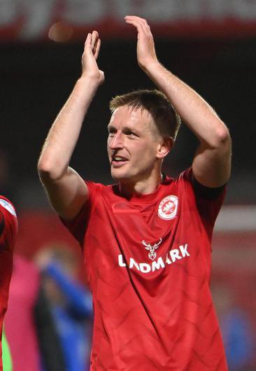 TT_JeffJarvis's tweet photo. @InverParkLoyal: '🔴⚪️ FULL BACK TOTY VOTE ⚪️🔴

 The 2 highest voted players will be your 2 #LarneFC Full Backs of the Year!

@cosgrove_tomas vs @AaronDonnelly00 vs Dean Jarvis vs Jeff Hughes

VOTE BELOW 👇🏻 

#LarneF… https://t.co/jRDFUl2x5m, see more https://t.co/RJsRuMr4yY