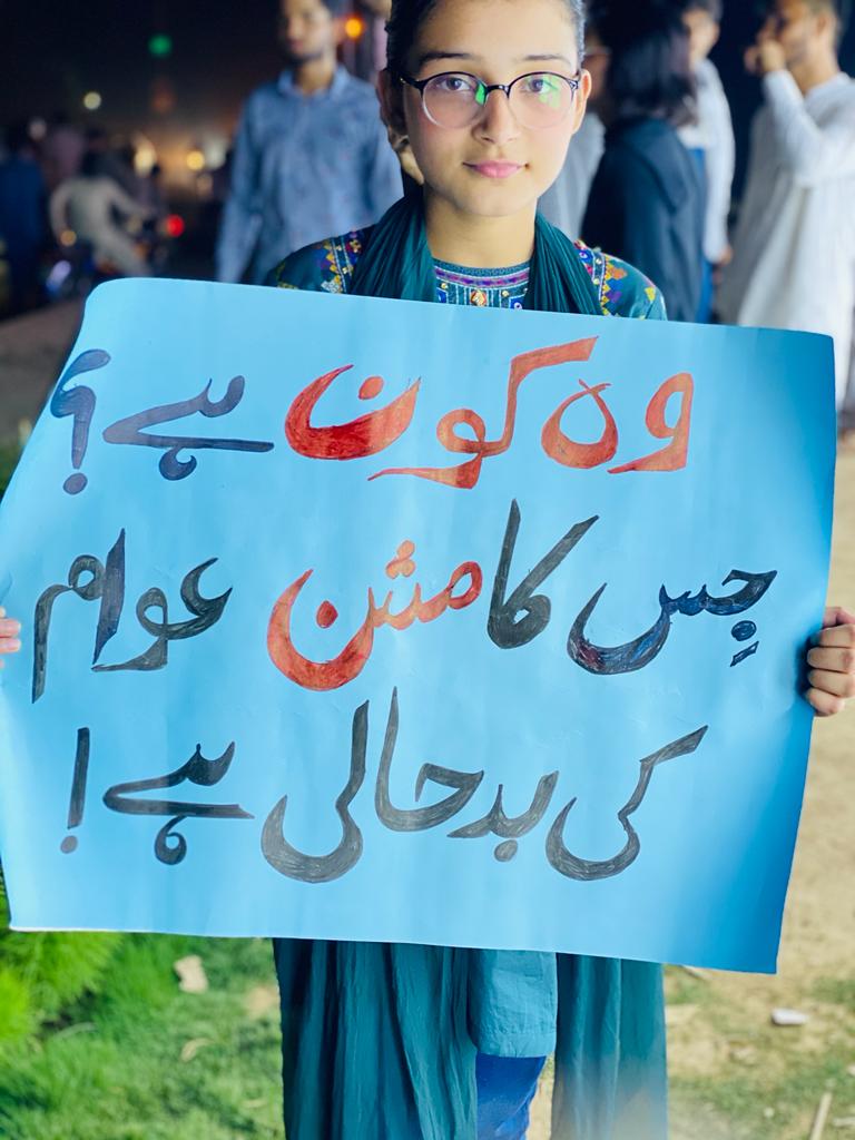 pakzindaabad786's tweet photo. وہ عمران خان ھے 👇👇 https://t.co/VJaoF028gl