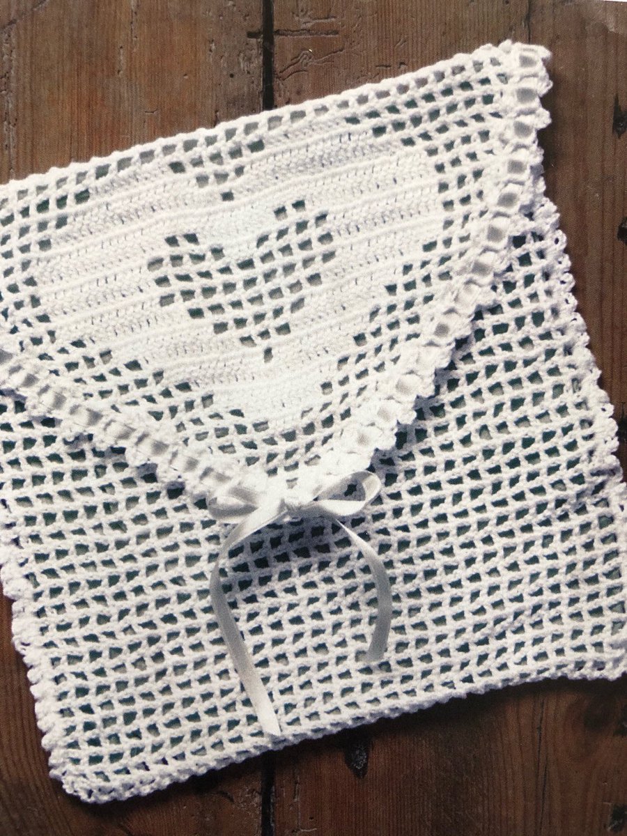 DDCrochetDesign's tweet photo. Excited to share this item from my #etsy shop: Crochet Pretty Lingerie Case Crochet Bed Case PDF pattern Instant Download #lingerie #case #crochetbag #crochetpillow #crochetcase #crochetheart #craft #crochetpattern https://t.co/D8o4i73KSY https://t.co/hjMCRjzT7z